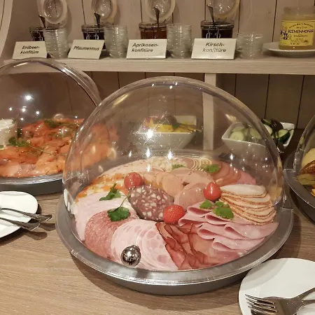 Ringhotel Margarete 4* 바렌